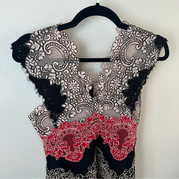 NWOT Sandro Isobel Lace Mini Dress Red Black New Designer Women’s Small - Picture 3 of 12
